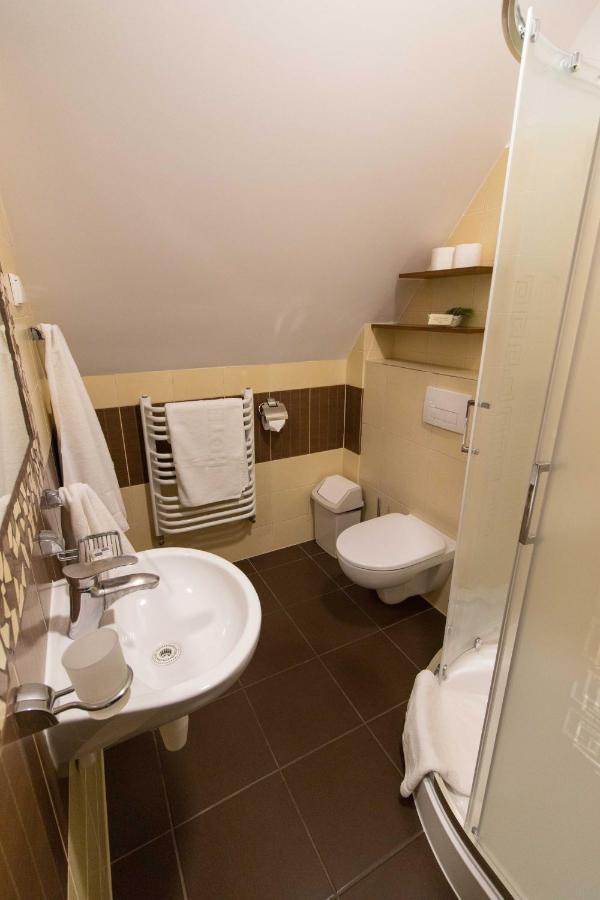 Osrodek Wypoczynkowy Iskra Hotel Piwniczna-Zdroj Szoba fotó