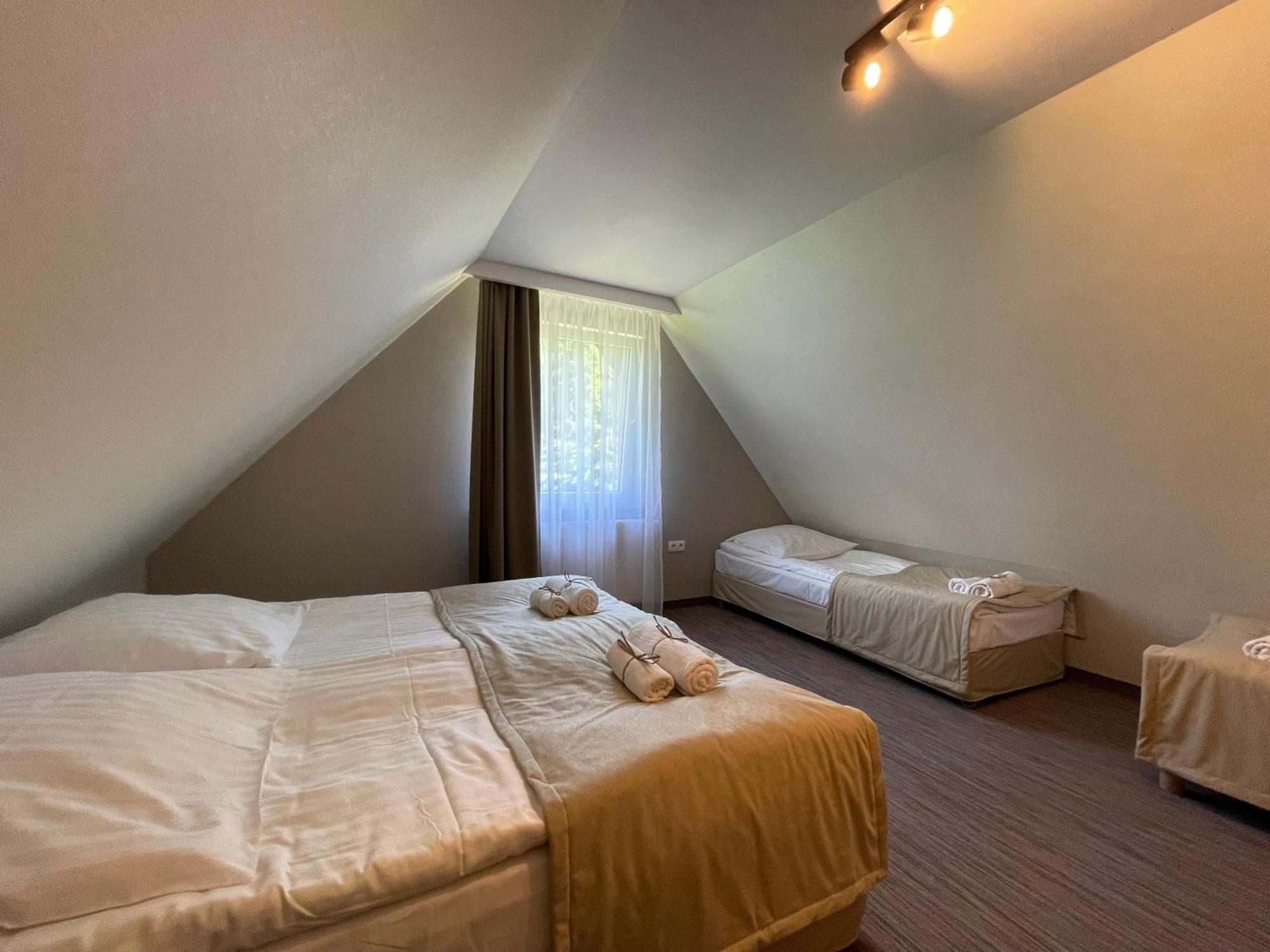 Osrodek Wypoczynkowy Iskra Hotel Piwniczna-Zdroj Szoba fotó