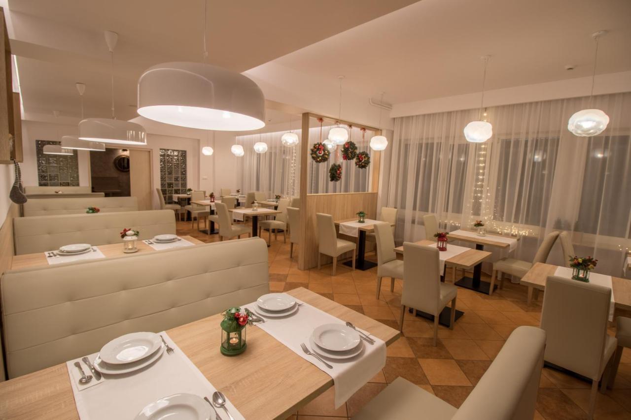 Osrodek Wypoczynkowy Iskra Hotel Piwniczna-Zdroj Kültér fotó